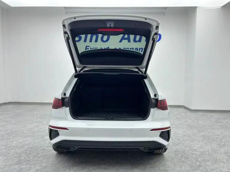 Audi A3 2023 Facelift Sportback 35 TFSI Fashion Sporty Model — миниатюра 7