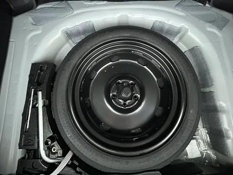 Audi A3 2023 Facelift Sportback 35 TFSI Fashion Sporty Model — миниатюра 8