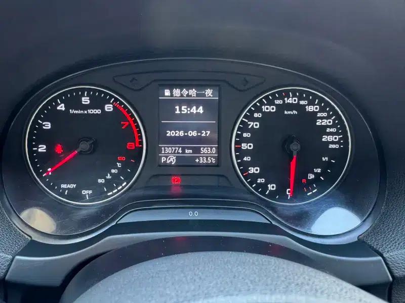 Audi A3 2015 Limousine 35 TFSI Millionth Anniversary Comfort Edition — миниатюра 11
