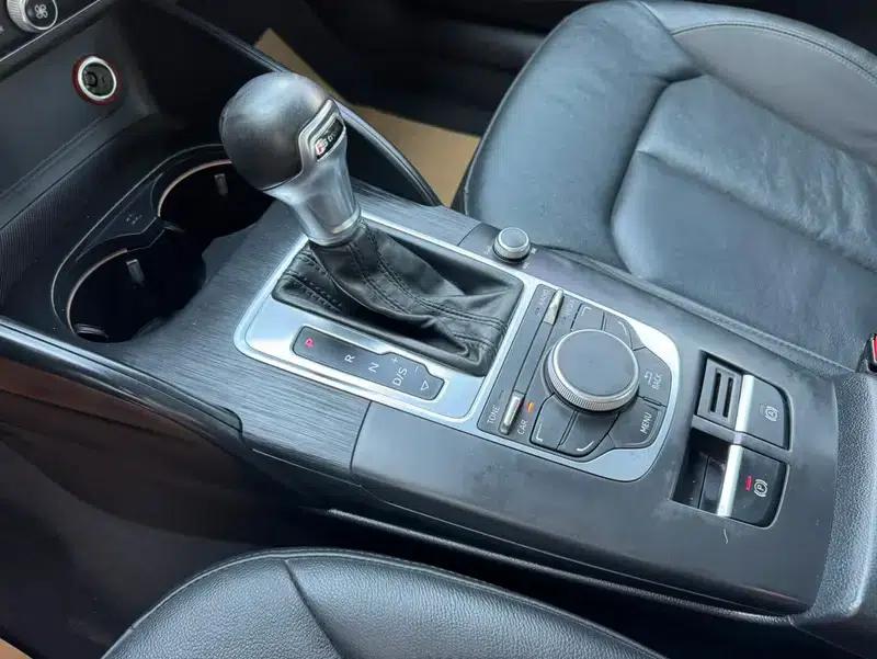 Audi A3 2015 Limousine 35 TFSI Millionth Anniversary Comfort Edition — миниатюра 13