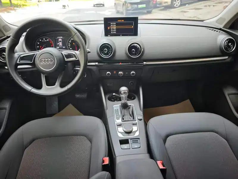 Audi A3 2017 Sportback 35 TFSI Progressive — миниатюра 10