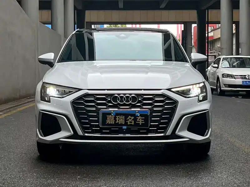 2024 Audi A3 A3L Limousine 35 TFSI Fashion Sport — миниатюра 2