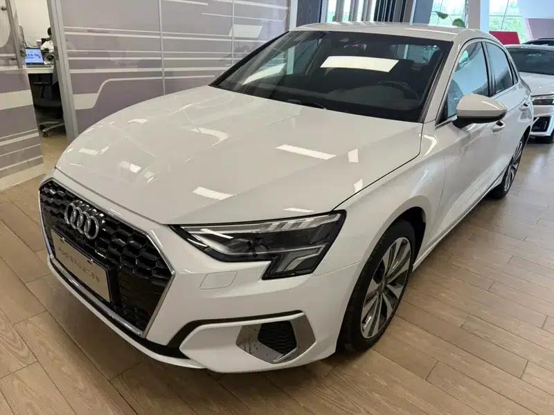 2022 Audi A3 A3L Limousine 35 TFSI Progressive Sport — миниатюра 1