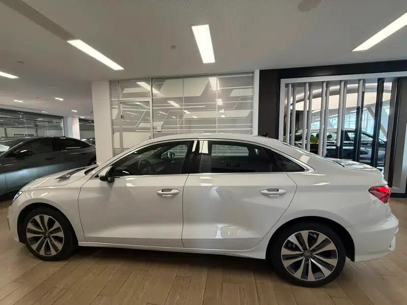 2022 Audi A3 A3L Limousine 35 TFSI Progressive Sport — миниатюра 2