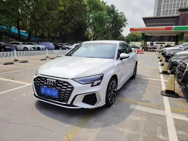 2022 Audi A3 A3L Limousine 35 TFSI Progressive Sport — миниатюра 1