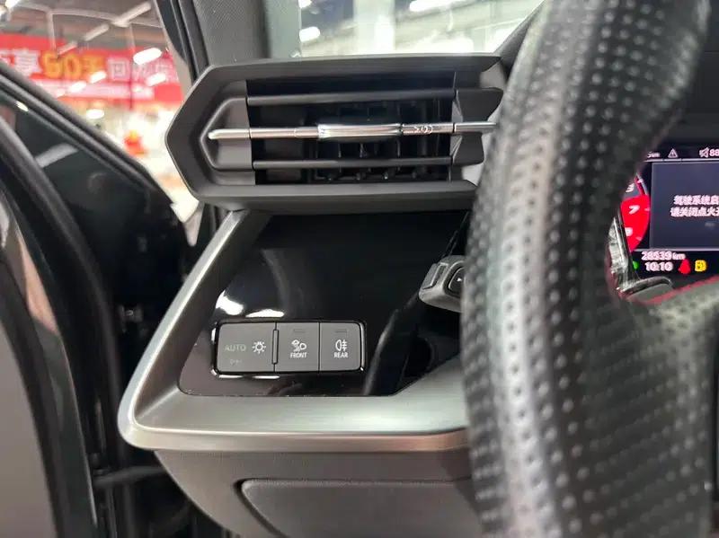 Audi A3 2023 Sportback 35 TFSI Fashion Sport — миниатюра 17
