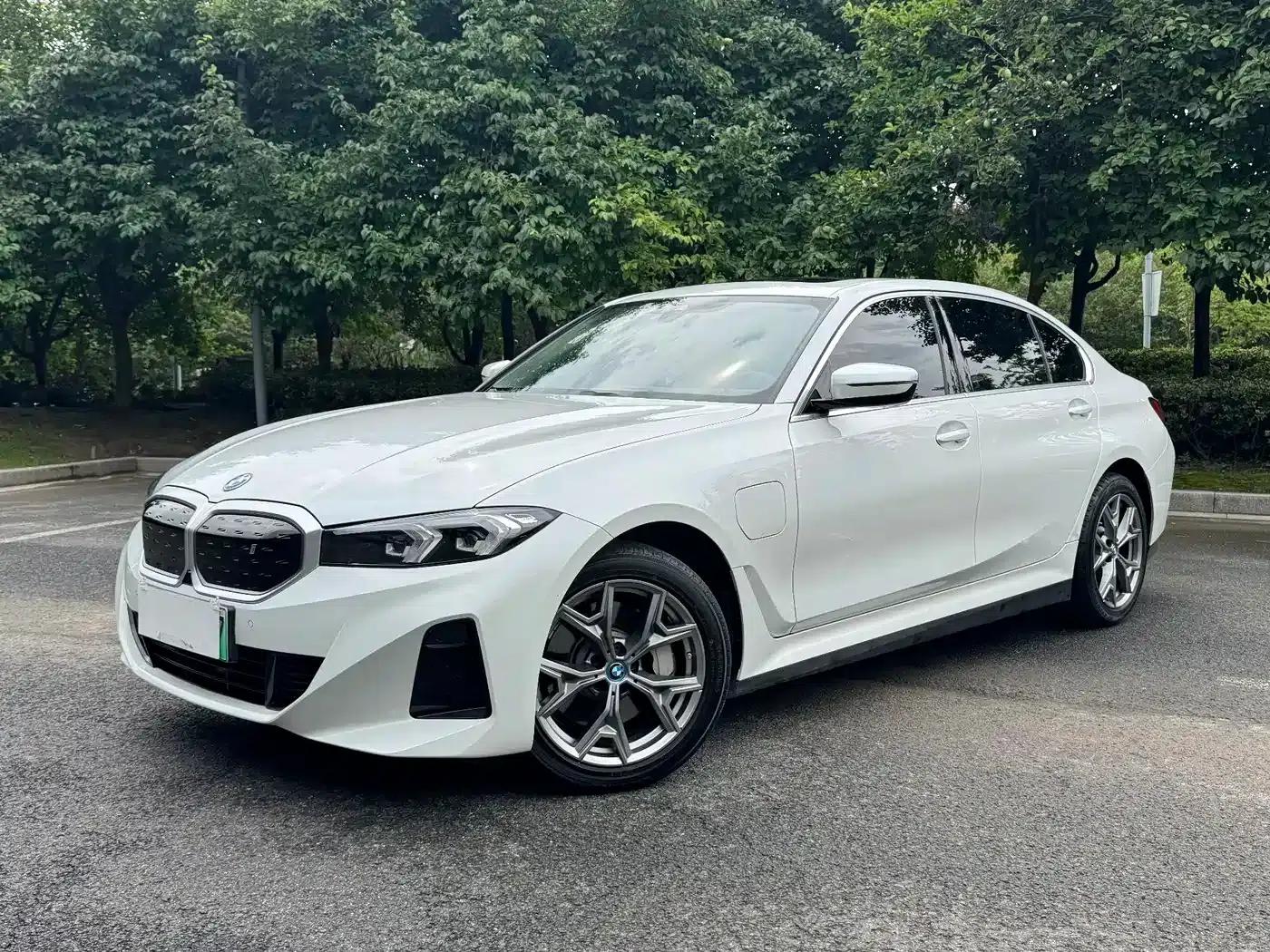 BMW i3 2022 eDrive 35L — миниатюра 1