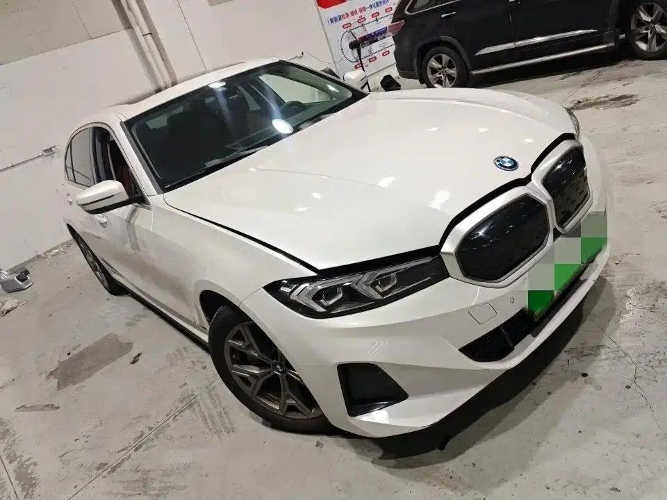 BMW i3 2024 eDrive 35L — миниатюра 2
