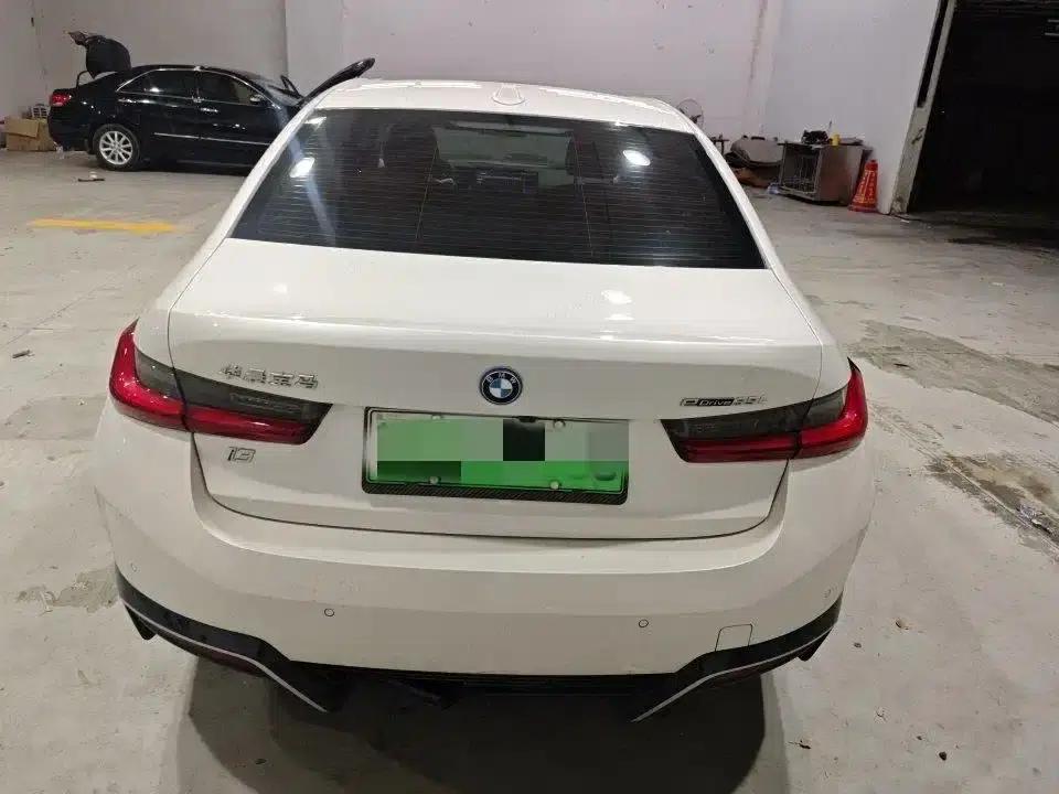BMW i3 2024 eDrive 35L — миниатюра 8