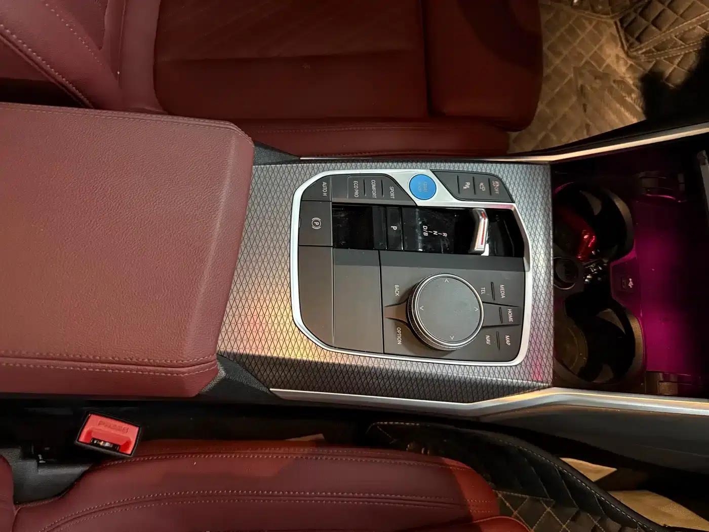BMW i3 2025 eDrive 40 L Shadow Sport Package — миниатюра 5