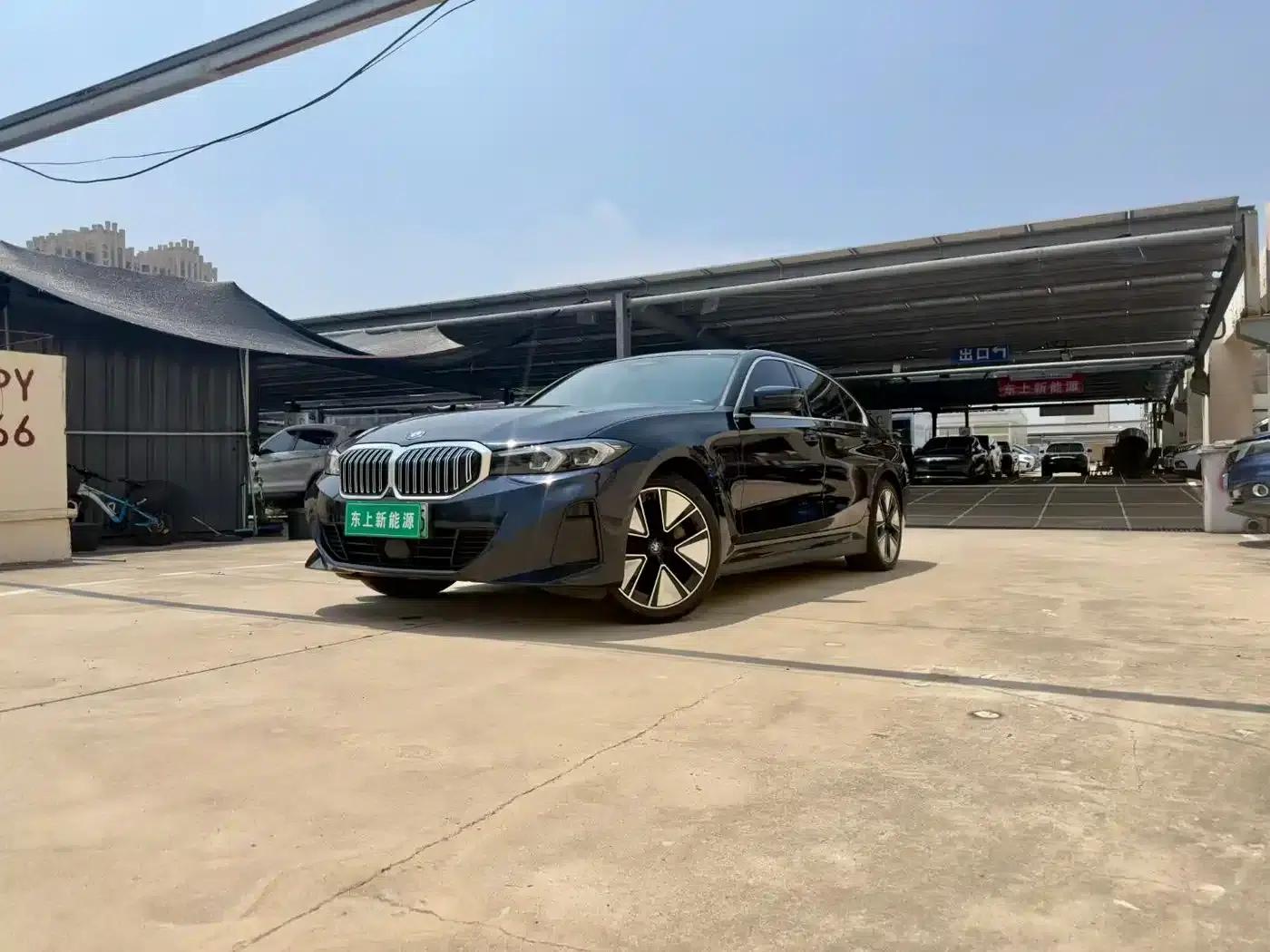 BMW i3 2022 eDrive 35L — миниатюра 1