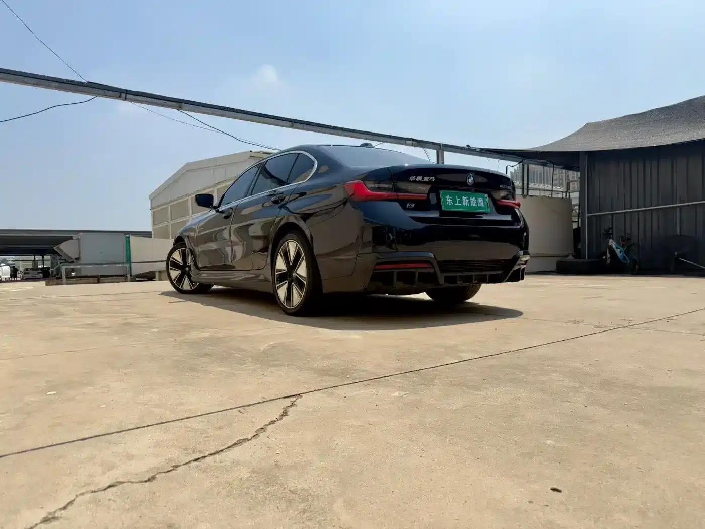 BMW i3 2022 eDrive 35L — миниатюра 7