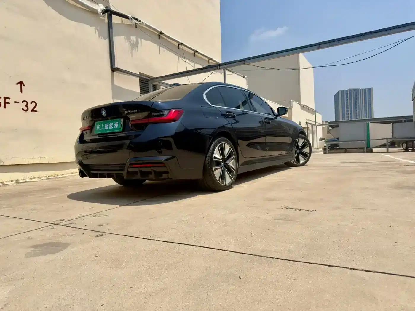 BMW i3 2022 eDrive 35L — миниатюра 9