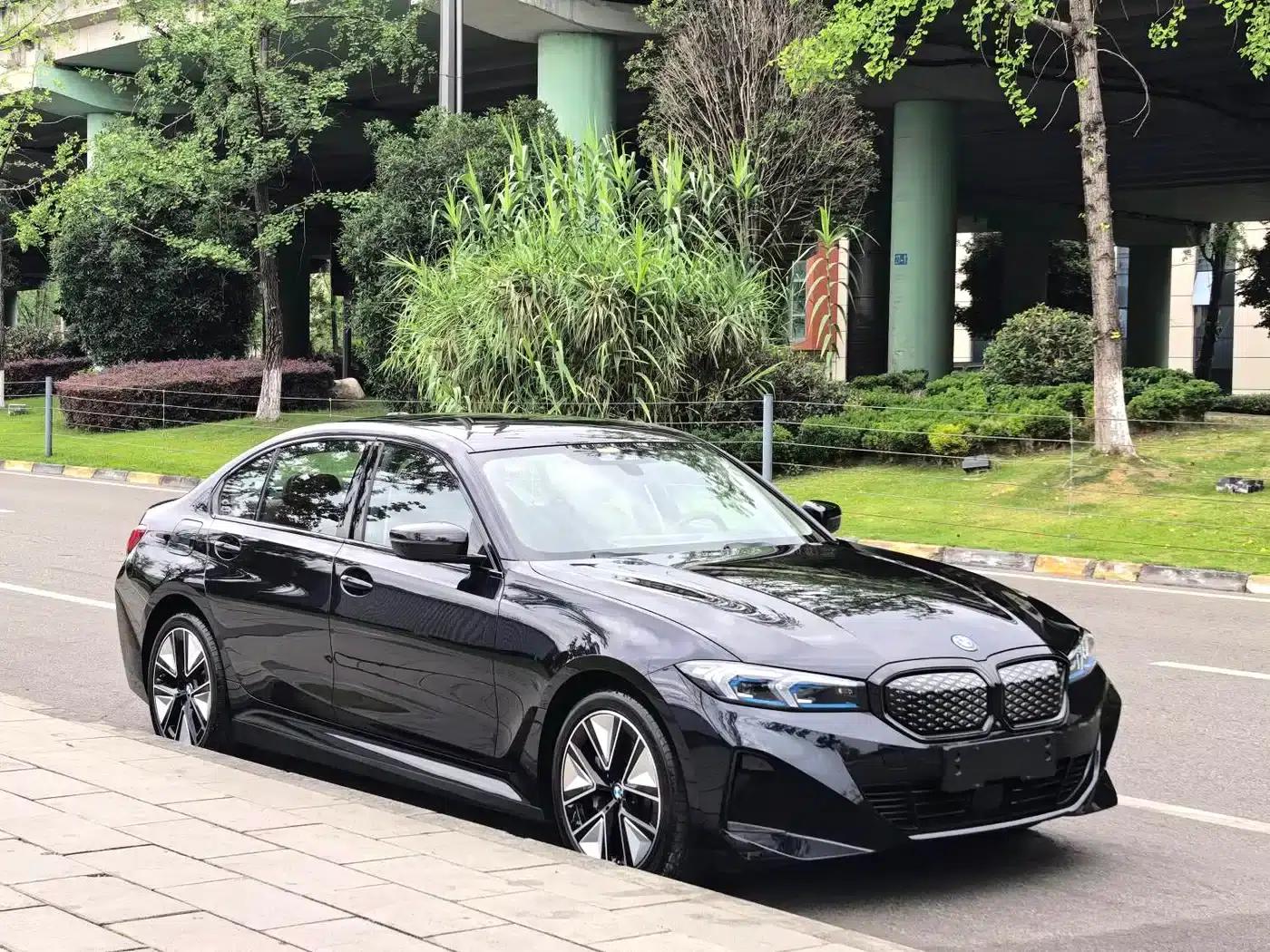 BMW i3 2025 eDrive 40 L Shadow Sport Package — миниатюра 3