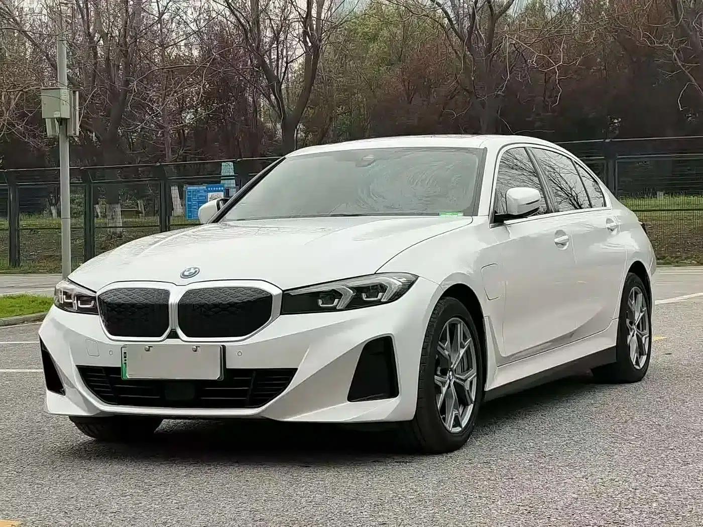 BMW i3 2025 eDrive 35 L — миниатюра 1