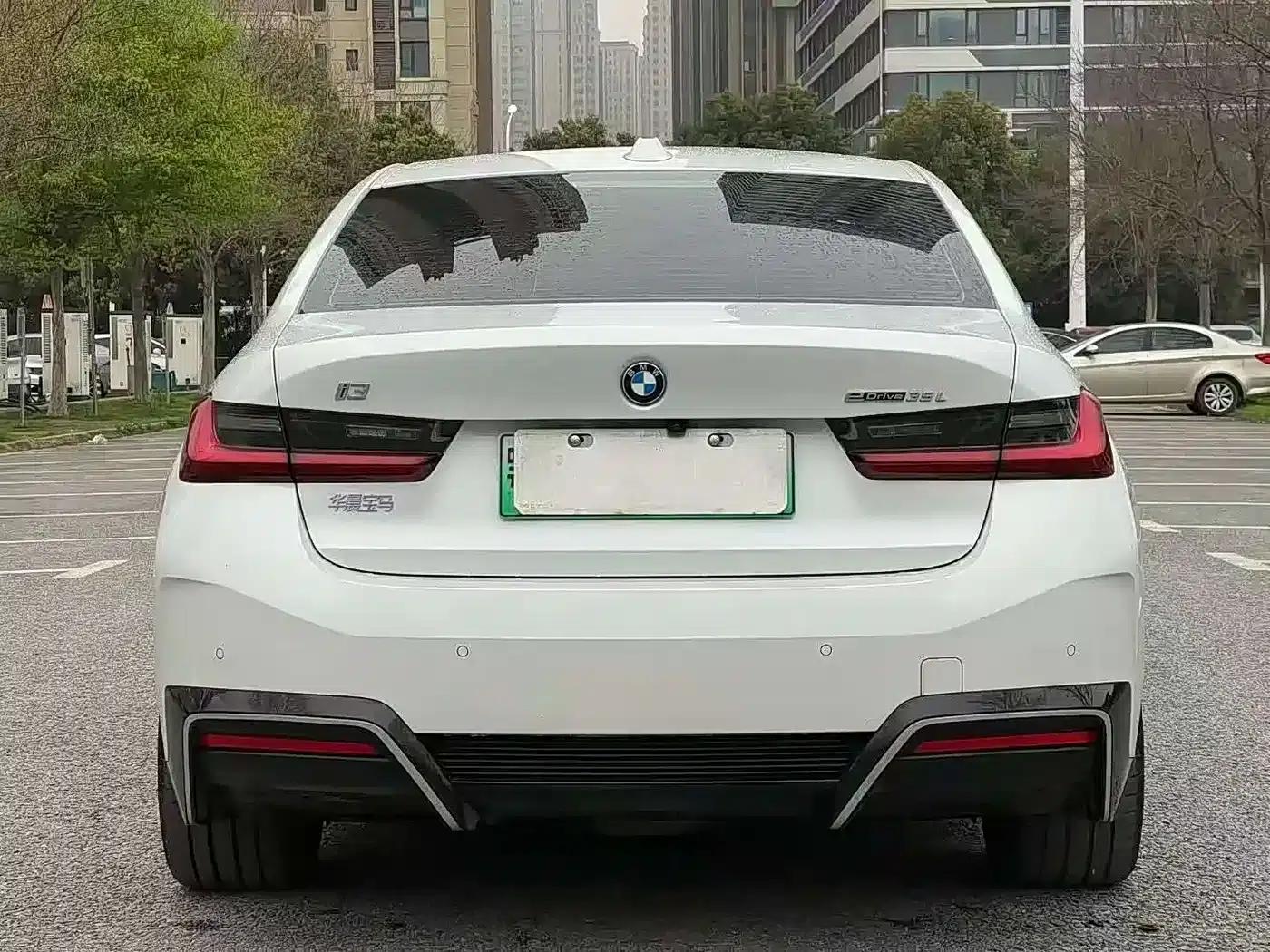 BMW i3 2025 eDrive 35 L — миниатюра 8