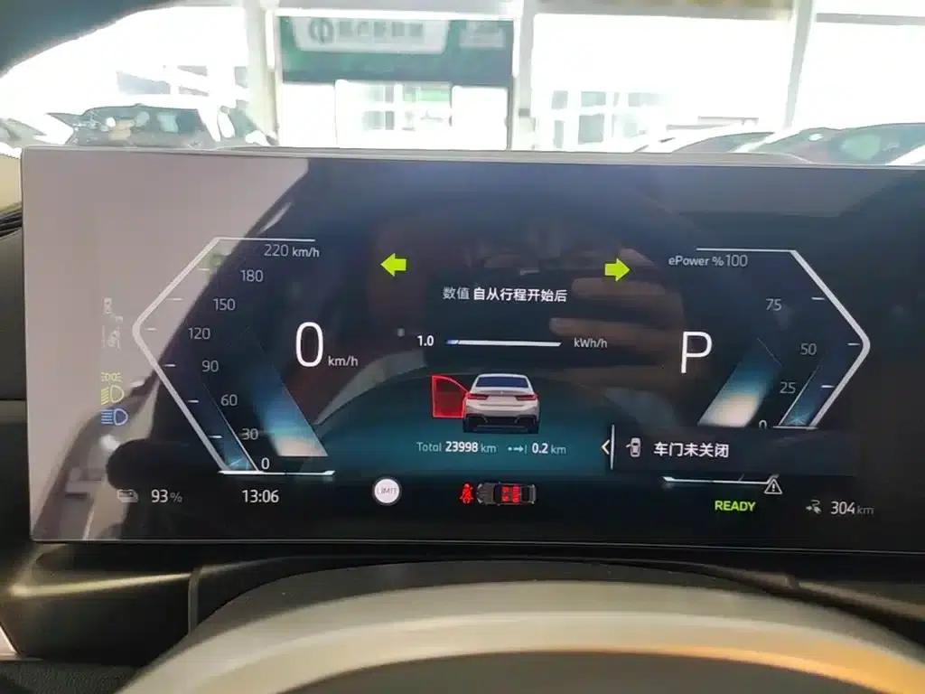BMW i3 2025 eDrive 35 L — миниатюра 12