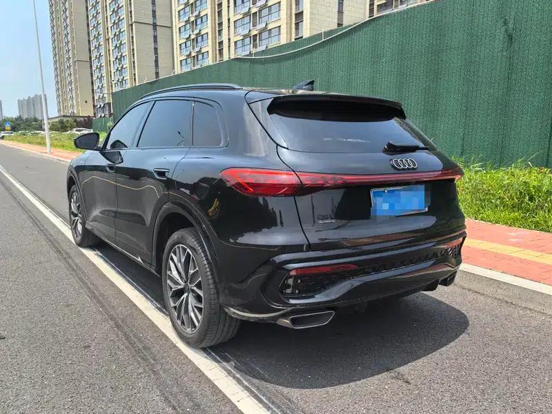 Audi Q5L 2026 2.0T Exclusive Edition for Million Users — миниатюра 4