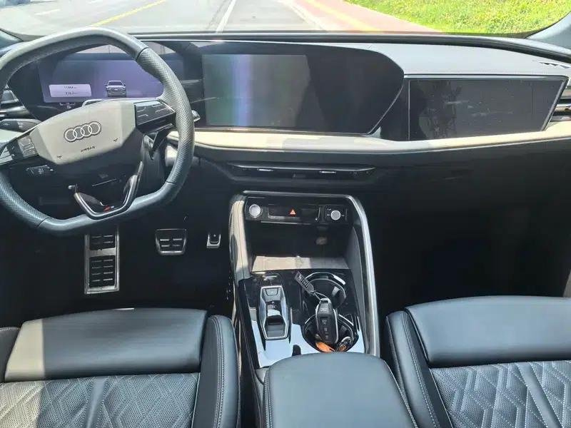 Audi Q5L 2026 2.0T Exclusive Edition for Million Users — миниатюра 7