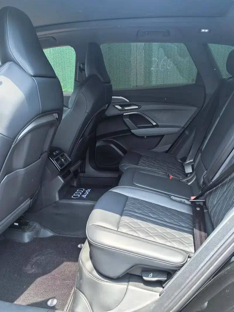 Audi Q5L 2026 2.0T Exclusive Edition for Million Users — миниатюра 9