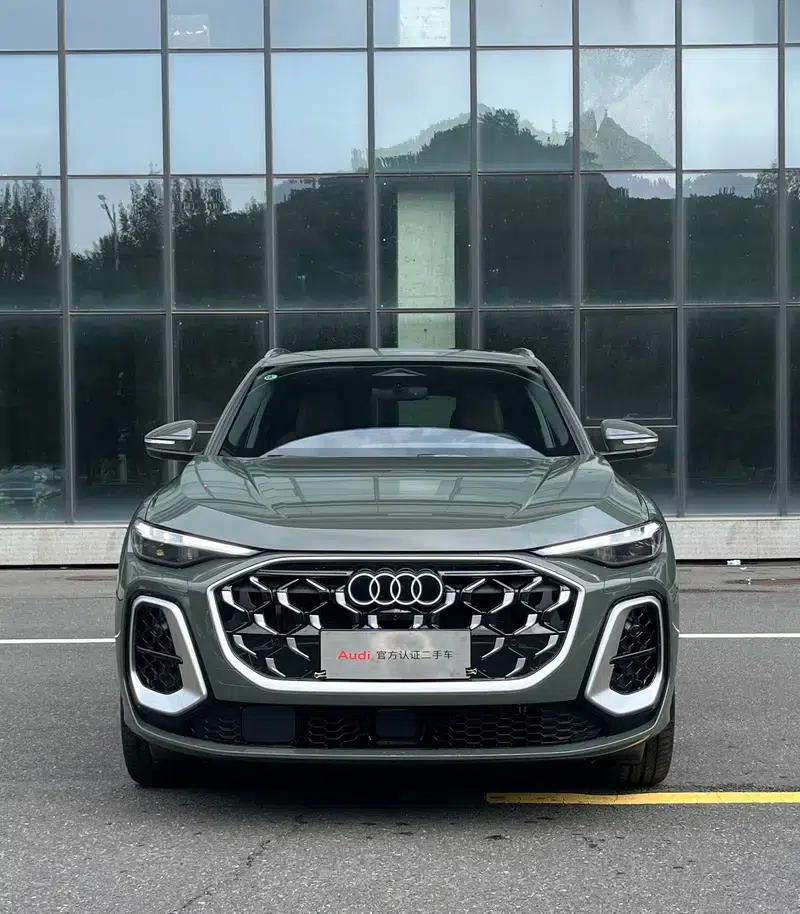 Audi Q5L 2026 2.0T Exclusive Edition for Million Users — миниатюра 2
