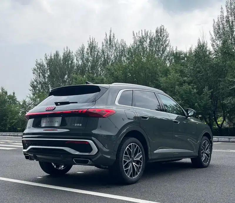 Audi Q5L 2026 2.0T Exclusive Edition for Million Users — миниатюра 4
