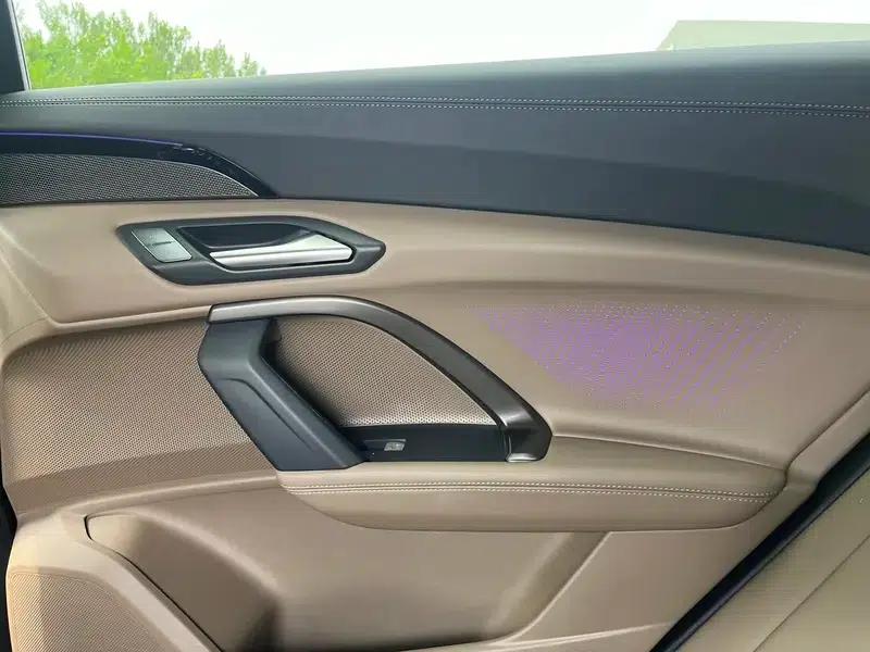 Audi Q5L 2026 2.0T Exclusive Edition for Million Users — миниатюра 7