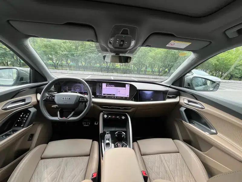 Audi Q5L 2026 2.0T Exclusive Edition for Million Users — миниатюра 9