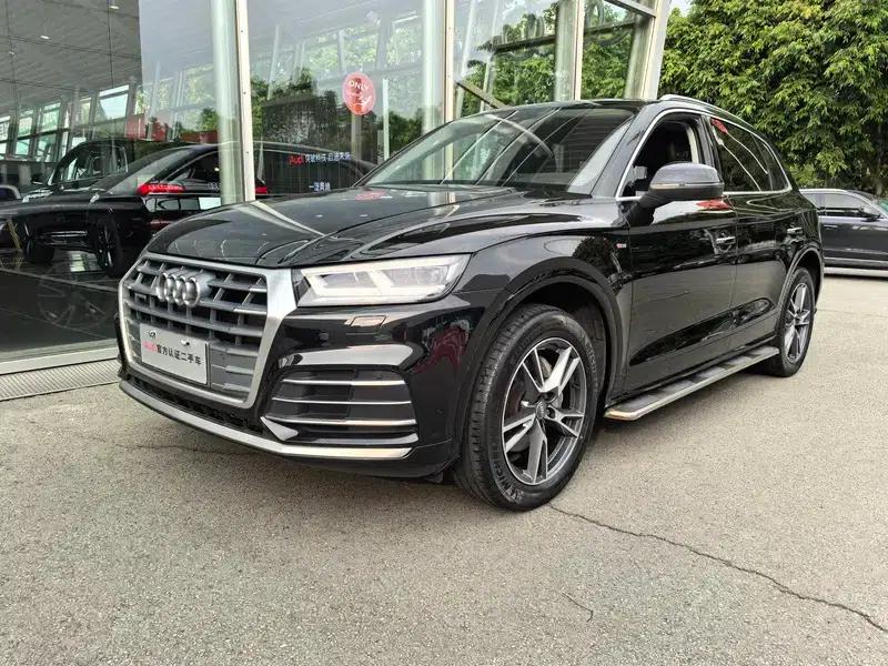 Audi Q5L 2020 40 TFSI Luxury Fashion Edition — миниатюра 1