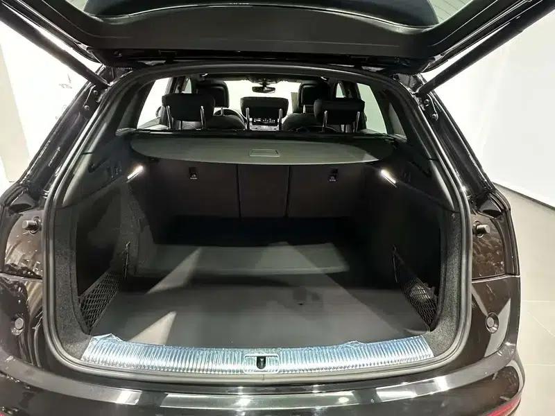 Audi Q5L 2024 40TFSI Luxury Dynamic — миниатюра 16