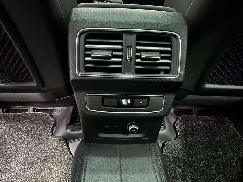 Audi Q5L 2024 40TFSI Luxury Dynamic — миниатюра 8