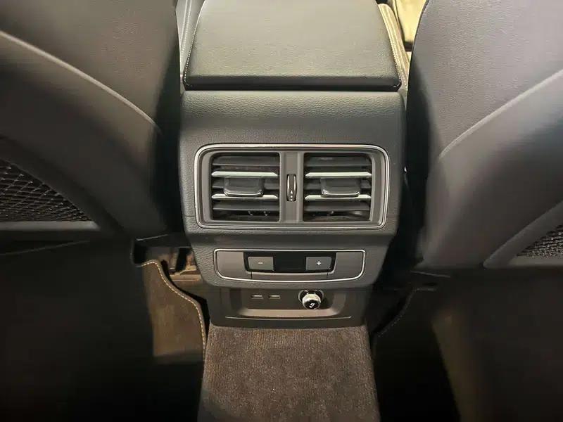 Audi Q5L 2024 45TFSI Luxury Dynamic — миниатюра 10