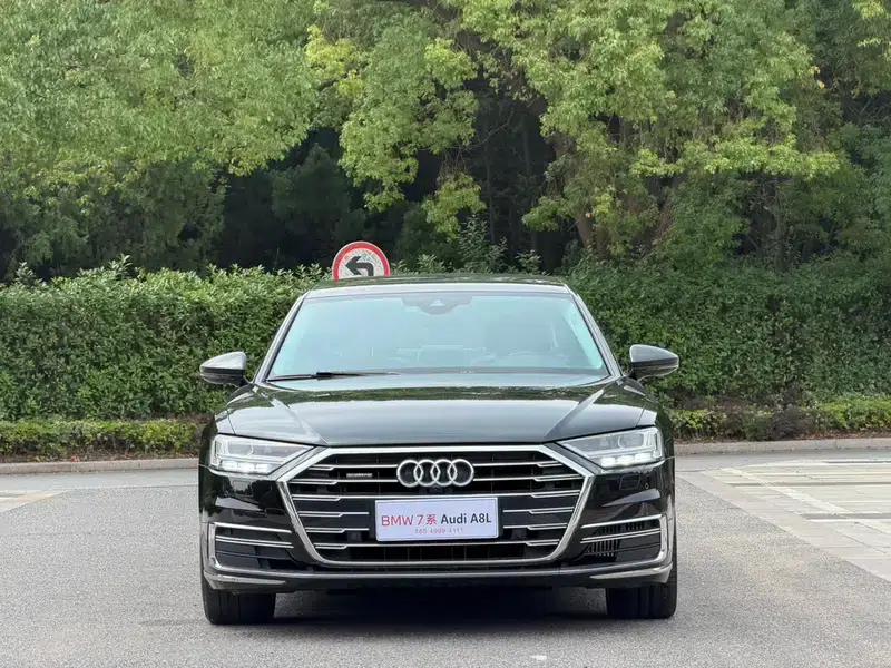 Audi A8 2019 Facelift Plus A8L 55 TFSI quattro Luxury — миниатюра 2