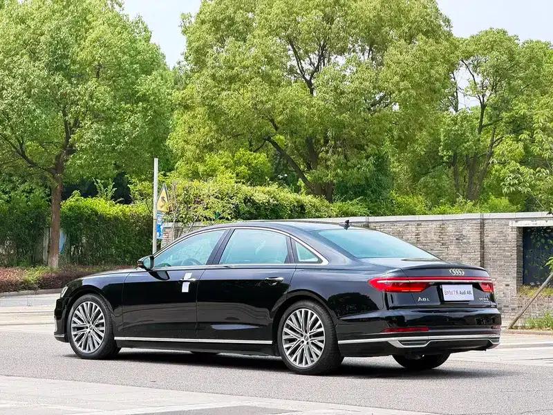 Audi A8 2019 Facelift Plus A8L 55 TFSI quattro Luxury — миниатюра 4