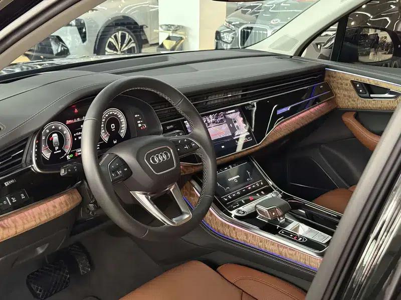 Audi Q7 2025 55 TFSI quattro S line Black Knight Edition — миниатюра 16