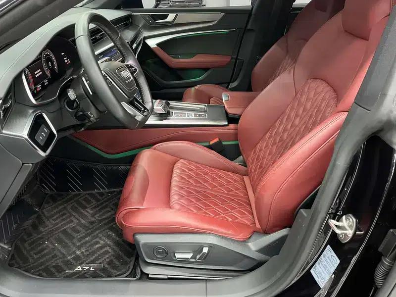 2024 Audi A7L 45 TFSI quattro Black Edition — миниатюра 14