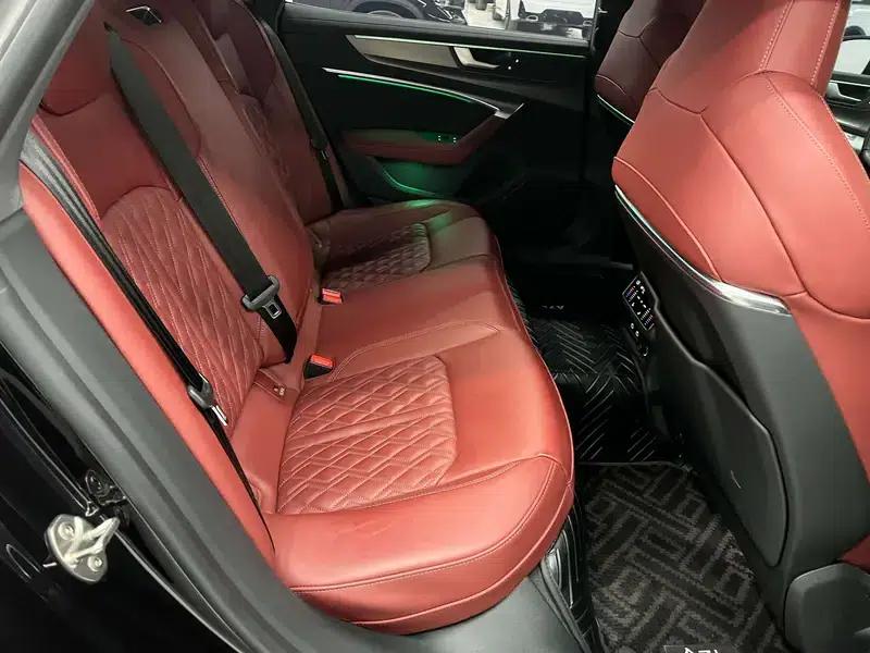2024 Audi A7L 45 TFSI quattro Black Edition — миниатюра 15