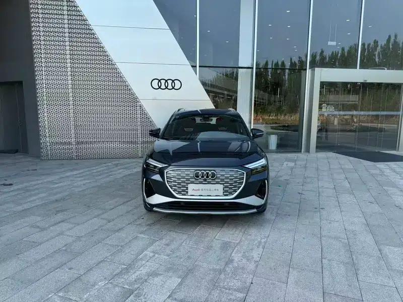 Audi Q4 e-tron 2024 Model 40 e-tron Adventure Edition — миниатюра 2