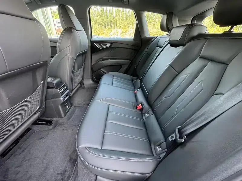 Audi Q4 e-tron 2024 Model 40 e-tron Adventure Edition — миниатюра 8