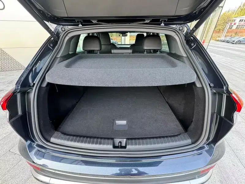 Audi Q4 e-tron 2024 Model 40 e-tron Adventure Edition — миниатюра 9