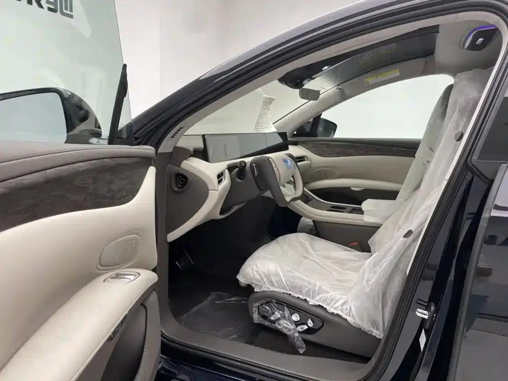 2024 Smart LS7 90kWh Max Elite Rear-Wheel Drive Edition — миниатюра 17