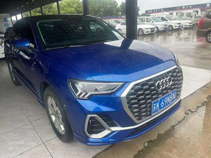 Audi Q3 Sportback 2020 35 TFSI Progressive — миниатюра 2
