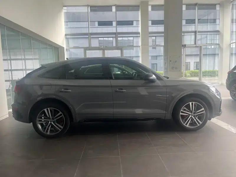 Audi Q5L Sportback 2021 45 TFSI Premium Edition — миниатюра 7