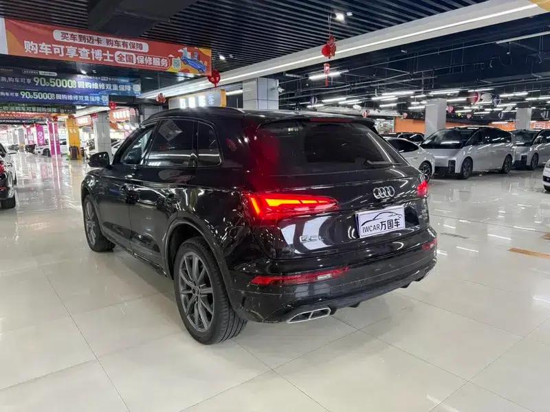 Audi Q5L Sportback 2022 40 TFSI RS Package (Sports Edition) — миниатюра 4