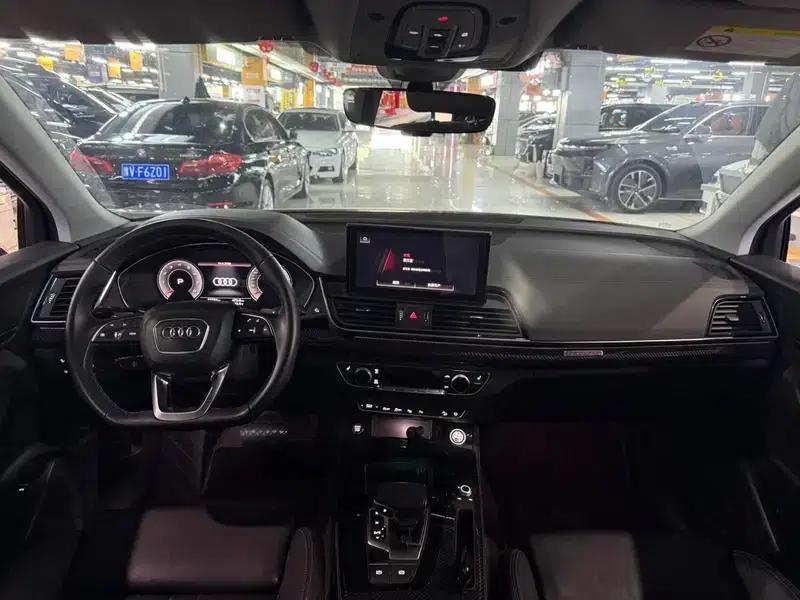 Audi Q5L Sportback 2022 40 TFSI RS Package (Sports Edition) — миниатюра 6