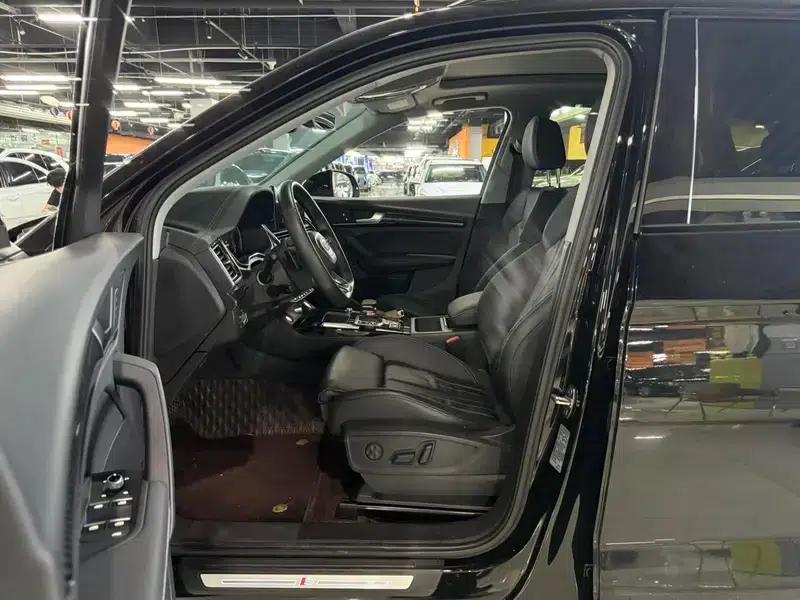 Audi Q5L Sportback 2022 40 TFSI RS Package (Sports Edition) — миниатюра 8