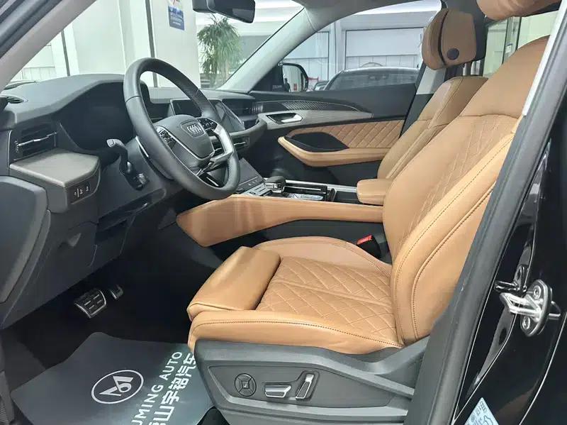 Audi Q6 2024 45TFSI quattro Qiyun Edition Yulin Package 6-seater — миниатюра 14