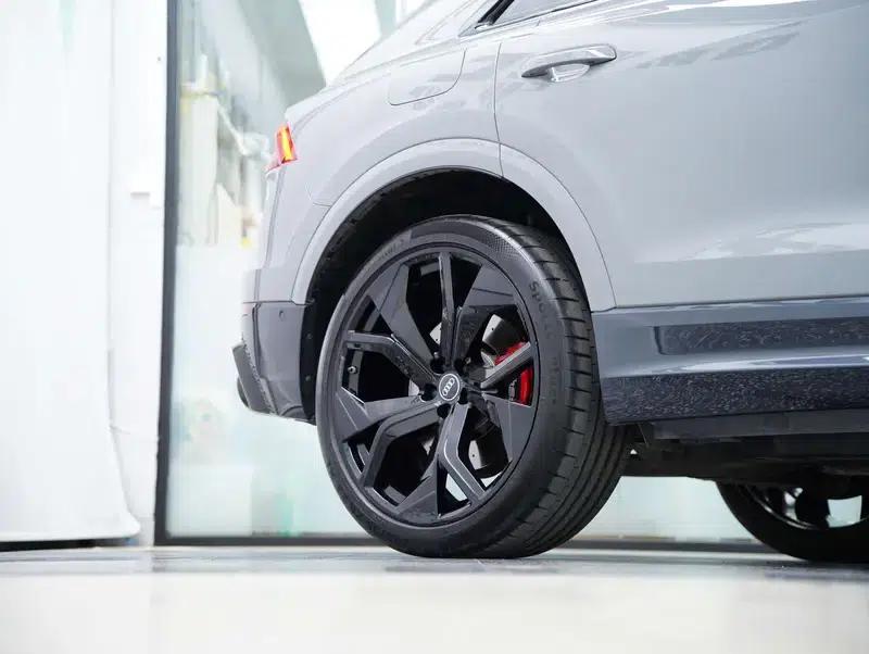2022 Audi RS Q8 4.0T — миниатюра 35