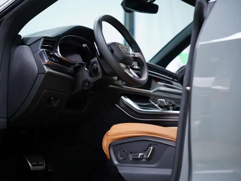 2022 Audi RS Q8 4.0T — миниатюра 41