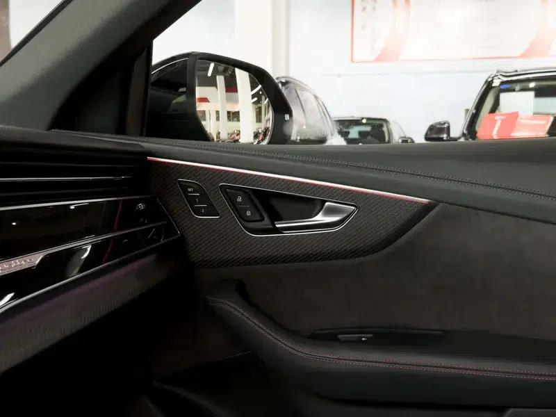 2022 Audi RS Q8 4.0T — миниатюра 3